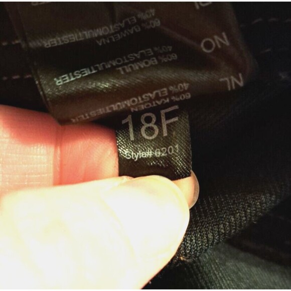 Kuhl Pants Women's 2 Short Skinny Navy-Blue Contour Stretch Waist Ankle Neutral - Picture 15 of 16